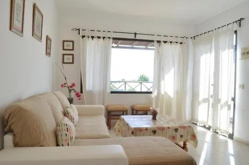 Apt Casa Mamen Spacious With Sea Views Puerto del Carmen  0*, Puerto del Carmen (Lanzarote)